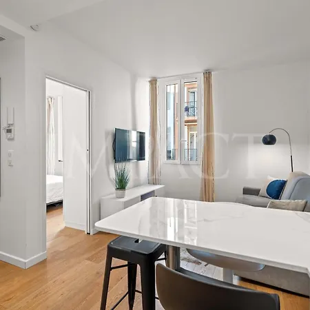 Ref 2023- Croisette - To Rent *