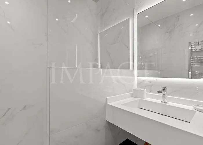 Ref 2023- Croisette - To Rent Appartement Cannes