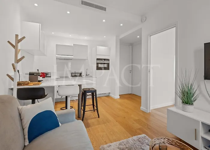 Ref 2023- Croisette - To Rent דירה קאן